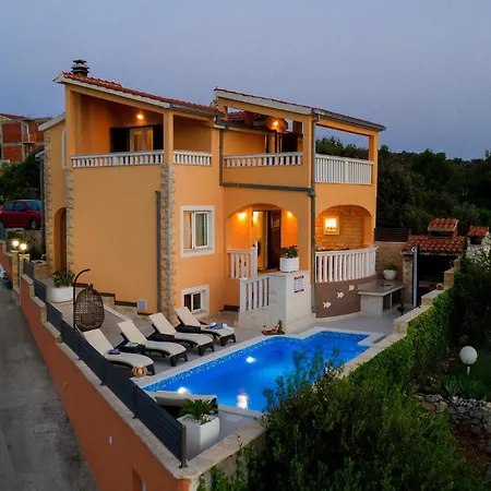 Amazing In * Ražanj